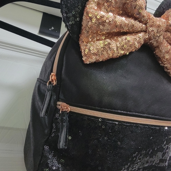 Disney Minnie Mouse sparkle sequin bow rose gold and black mini backpack. - Picture 6 of 6
